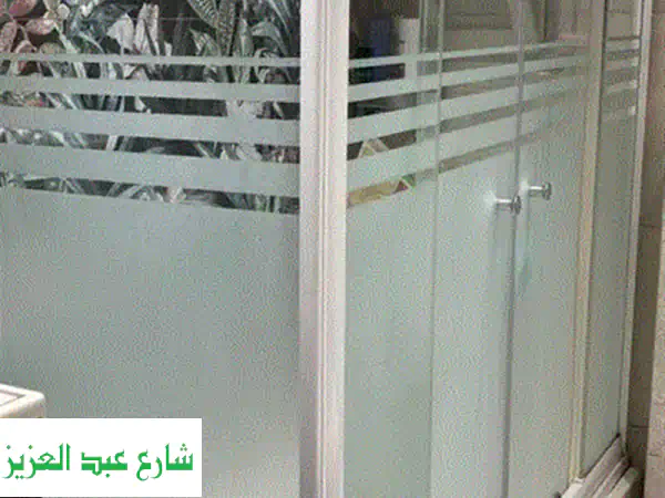 بانيو جاكوزي ركنة (زاوية) بحالة ممتازة