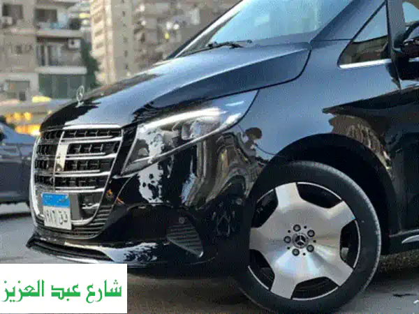 مرسيدس فيانو للإيجار مع سائق<br/>استمتع برحلة فاخرة مع مرسيدس فيانو للإيجار، الخيار المثالي لرجال ...