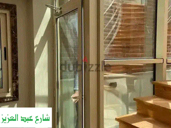 جليسات أطفال ورعاية مسنين وعاملات منزلية بالشهر