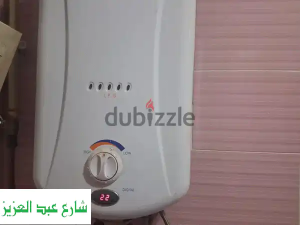 سخان يونيفرسال بحاله ممتازة للبيع