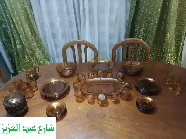 أطقم صيني وزجاج