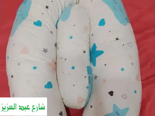 مخدة رضاعه متعددة الاستخدام
