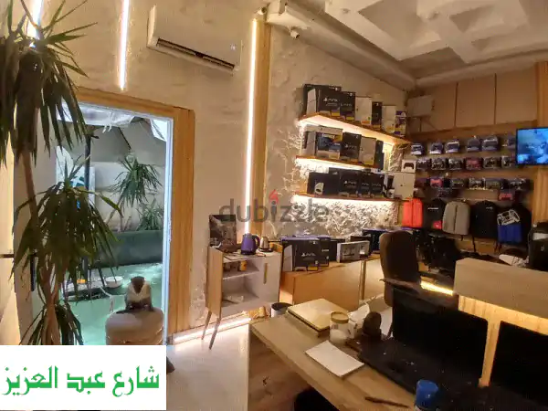 جهاز بلايستيشن من المهندس مع دراعيين وباقه اللعاب