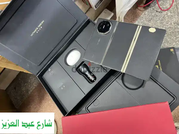 Huawei Mate XT Ultimate Design 5 G 1 TB Black كالجديد