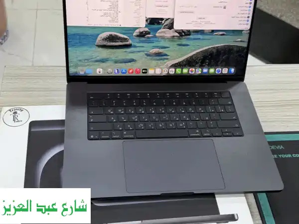 MacBook Pro M5 16