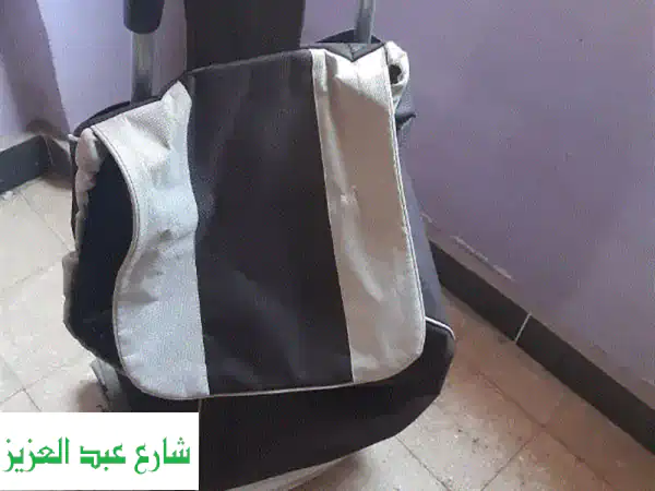 عربة وشنطة سوق ب 3 عجلات