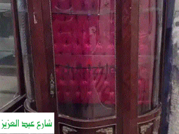 تحفة نادرة: لوحة سجادة عجمي أصلية فاخرة، انتيك بحالة ممتازة – أضف لمسة من التراث الشرقي لمنزلك