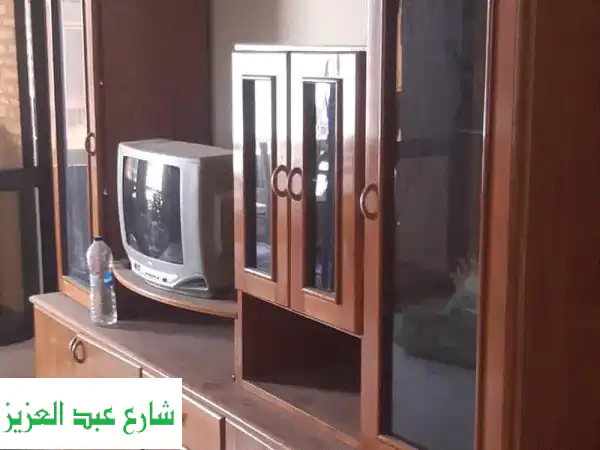 2 مكتبه ووحدتين أدراج