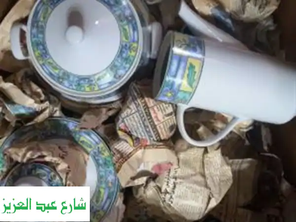 طقم صينى ممتاز جديد لم يستعمل وارد السعودية ٩٨ قطعة 10000 ج