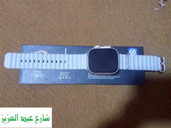 ساعه سمارات بالشاحن بتاعها عليها اسوتيك ساعه...
