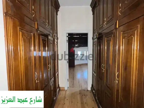 دولاب خشبماهوجني دريسنج روم