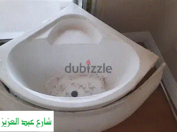 طقم حمام مكون من  ( قاعده ، بانيو قدم ، حوض) كليوبترا شامل الخلاطات
