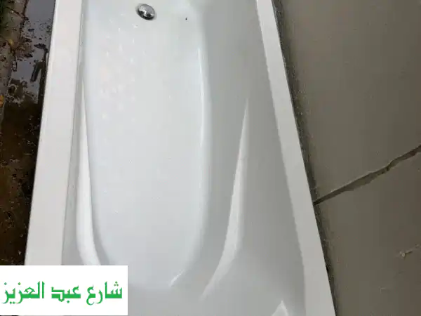 بانيو اديال ١٧٠ * ٧٠ مستخدم لمده شهور ، بحاله جديده...