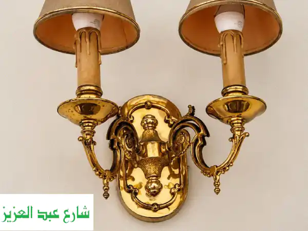 chandliers with applique